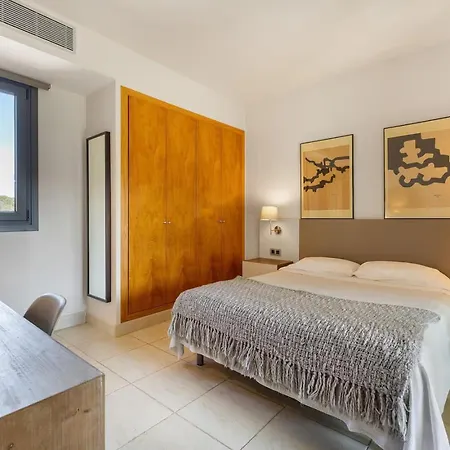 Bonmont Residences Holiday home *